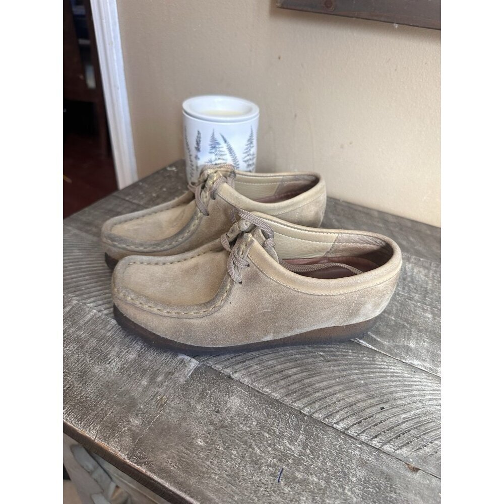 Clarks Wallabee Shoes Womens Size 6m Beige Suede Moc Toe Crepe Sole 35395